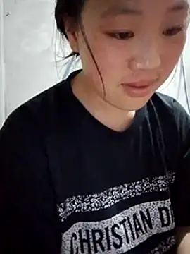 Miu la online show from April 2026 01:53:02 PM