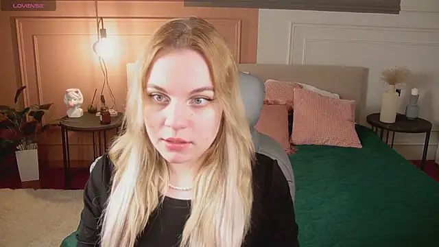 Glow Margo online show from April 2026 01:07:02 AM