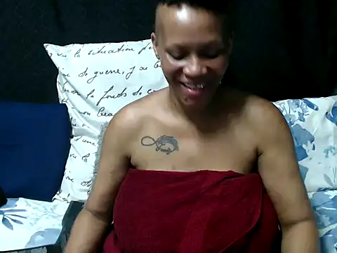 Snapshot of MistressShirleyXXX81 chatting on March 2026 05:28:02 PM MistressShirleyXXX81 online show from March 2026 05:28:02 PM