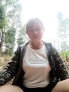 lyly sexx online show from April 2026 11:00:01 PM