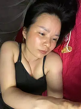 Ivy Trix2 online show from March 2026 03:42:01 PM