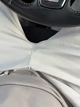 Snapshot of portostrip chatting on April 2026 05:51:01 PM portostrip online show from April 2026 05:51:01 PM