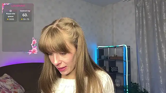 RosaMoore online show from April 2026 02:14:02 PM