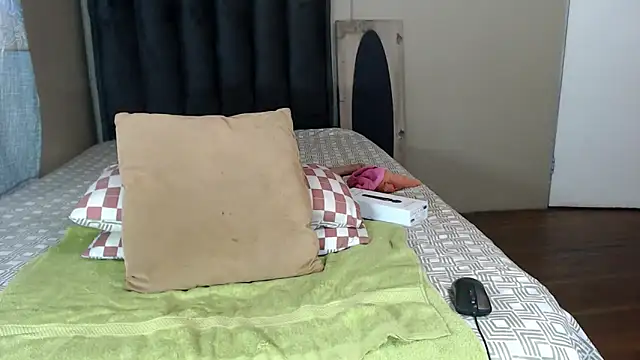 LexyDiana online show from June 2026 06:06:01 AM