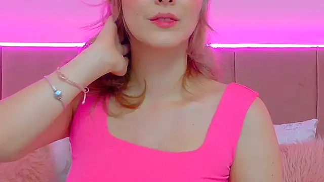 Snapshot of AnnieAddam chatting on May 2026 03:55:02 AM AnnieAddam online show from May 2026 03:55:02 AM
