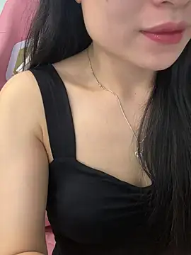 Snapshot of Tinn_tin chatting on July 2026 03:15:01 PM Tinn tin online show from July 2026 03:15:01 PM