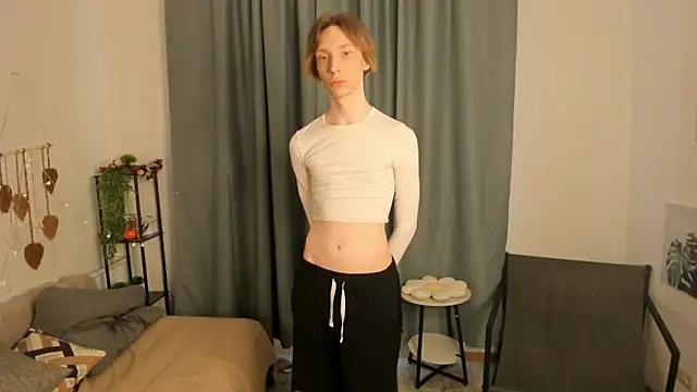 SilverFeral online show from March 2026 05:52:01 AM