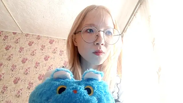 SoniqBliss online show from March 2026 09:28:02 AM