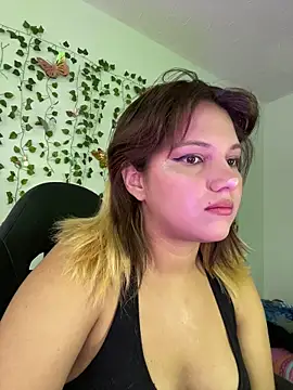 aurora bela online show from March 2026 12:21:02 PM