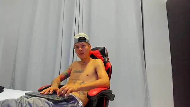 Ethan Wolfe online show from March 2026 04:57:01 PM