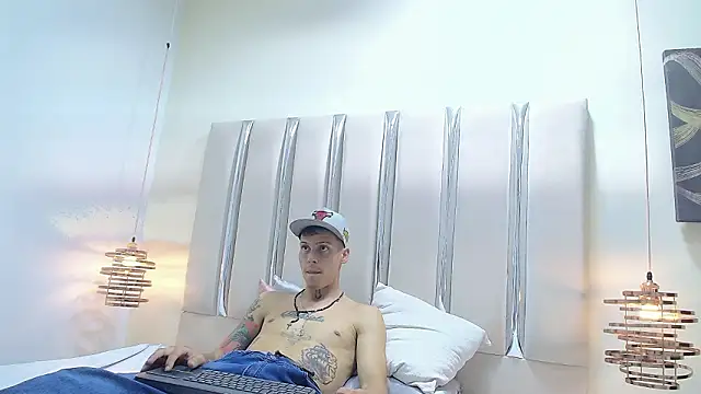 Ethan Wolfe online show from March 2026 05:58:02 AM