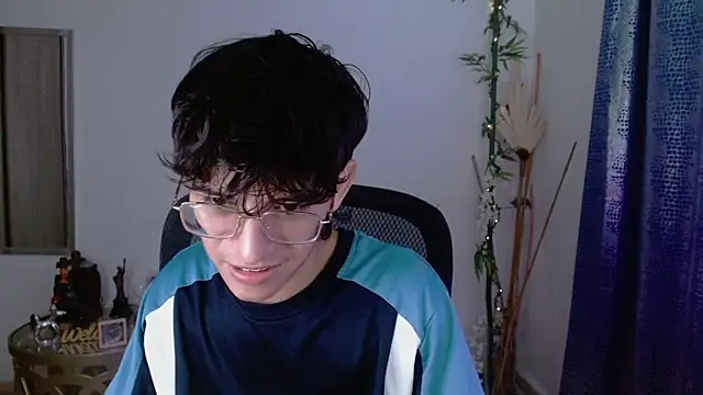 noah millerx online show from May 2026 04:28:01 AM