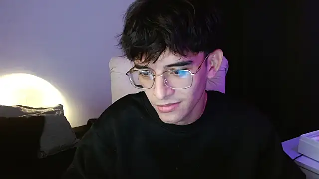 Snapshot of noah_millerx chatting on July 2026 09:32:02 PM noah millerx online show from July 2026 09:32:02 PM