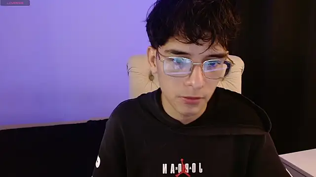Snapshot of noah_millerx chatting on July 2026 09:13:01 PM noah millerx online show from July 2026 09:13:01 PM