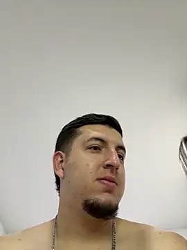 LiamAndEmma online show from February 2026 03:46:01 PM