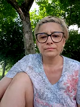 LunaBlaise online show from June 2026 12:39:01 PM