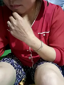 phay79 online show from April 2026 11:35:01 AM