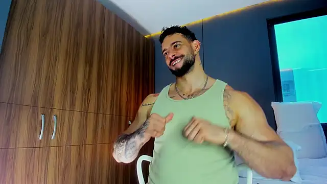 massimo visconti online show from April 2026 04:21:02 PM