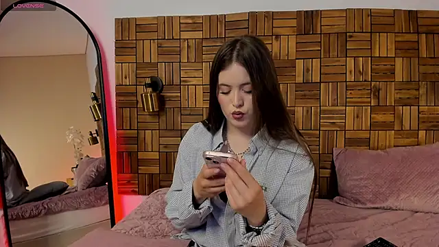 Snapshot of ambaar__1 chatting on April 2026 08:26:02 PM ambaar 1 online show from April 2026 08:26:02 PM