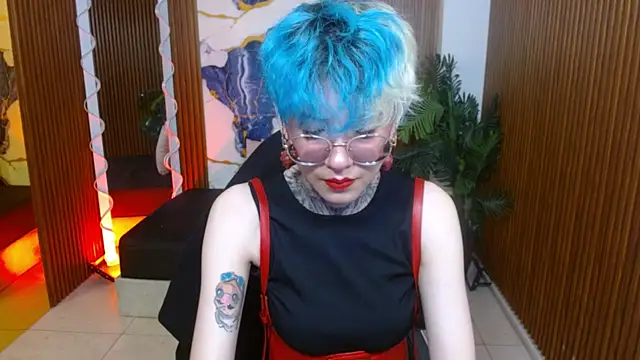 Lyra tay online show from April 2026 07:11:02 PM