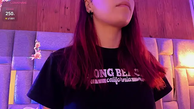 camilaa smith  online show from April 2026 07:48:01 PM