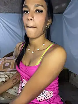 FlorSalvaje  online show from May 2026 12:52:02 AM