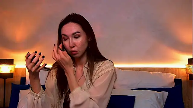 Snapshot of EmilyGray__ chatting on June 2026 07:02:02 AM EmilyGray online show from June 2026 07:02:02 AM