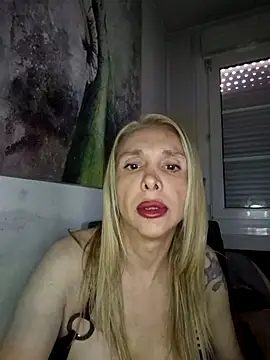 Snapshot of ssndratrans chatting on April 2026 12:15:01 PM ssndratrans online show from April 2026 12:15:01 PM