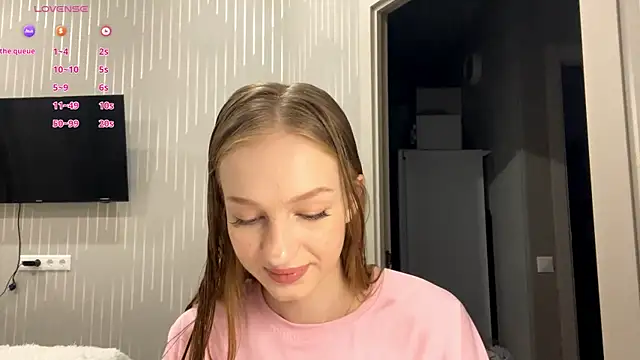 Anika Socutehe online show from June 2026 09:20:02 PM