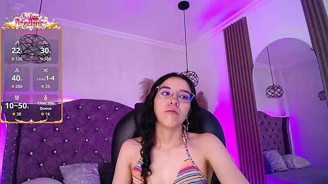 Snapshot of Amara_Davis1 chatting on May 2026 03:44:01 AM Amara Davis1 online show from May 2026 03:44:01 AM