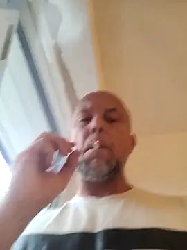 HornyDaddyMuscle online show from June 2026 08:09:02 PM