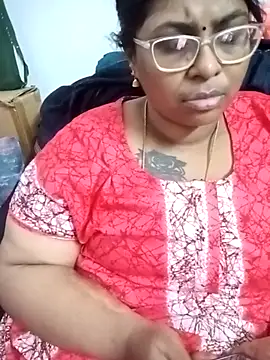 Snapshot of deepika-mallus chatting on May 2026 03:46:02 AM deepika-mallus online show from May 2026 03:46:02 AM