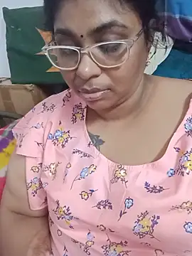Snapshot of deepika-mallus chatting on May 2026 06:47:01 PM deepika-mallus online show from May 2026 06:47:01 PM