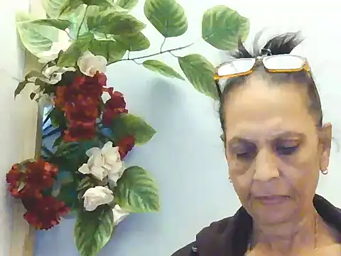 Hot queen58 online show from June 2026 09:48:02 AM