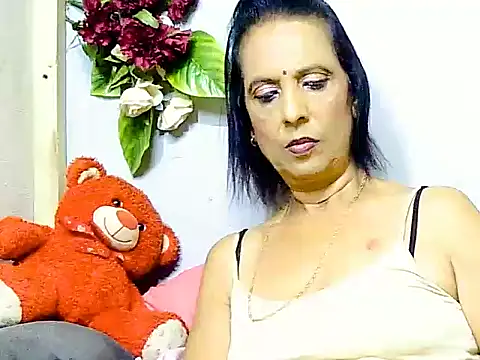 Hot queen58 online show from June 2026 05:46:01 PM