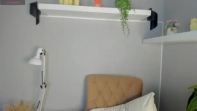 KiittieX online show from May 2026 02:05:02 AM