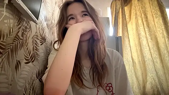 Snapshot of LeomaJee chatting on March 2026 10:42:02 AM LeomaJee online show from March 2026 10:42:02 AM