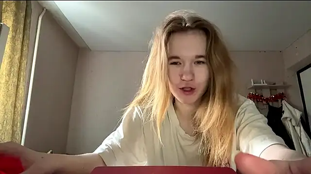 LeomaJee online show from April 2026 02:04:02 PM