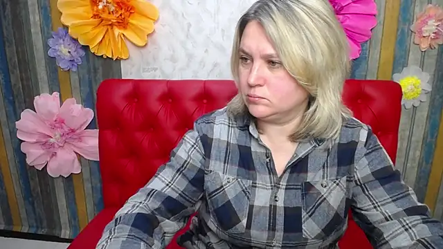 VickyRobins online show from March 2026 06:53:01 AM