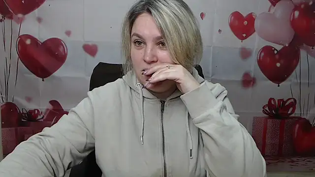 VickyRobins online show from March 2026 07:05:01 AM