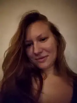 August Shine online show from March 2026 06:41:02 PM