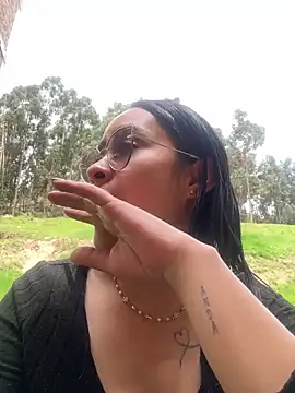 Anni Rose online show from April 2026 06:10:01 PM