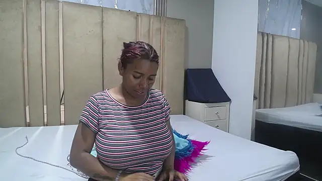 Snapshot of vanessarodriguez69 chatting on June 2026 08:14:02 PM vanessarodriguez69 online show from June 2026 08:14:02 PM