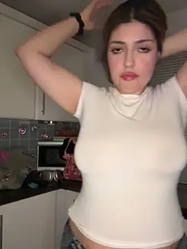 Snapshot of donya_star chatting on March 2026 08:03:02 PM donya star online show from March 2026 08:03:02 PM