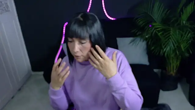 Valeriaa cruz online show from March 2026 12:09:01 PM