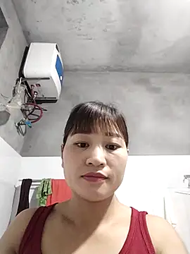 Lilinn  online show from April 2026 10:23:02 PM