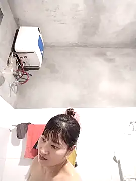 Lilinn  online show from April 2026 12:08:02 PM