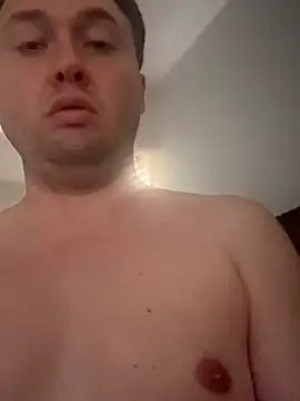 phxbttmboy0933 online show from February 2026 08:32:01 PM