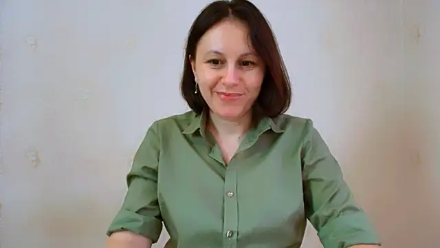 Snapshot of Inessa_beauty chatting on June 2026 03:48:02 AM Inessa beauty online show from June 2026 03:48:02 AM