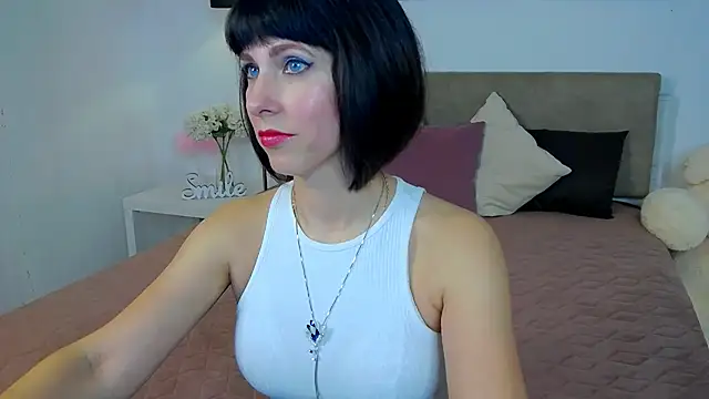 HeidieRaven online show from April 2026 01:03:02 PM